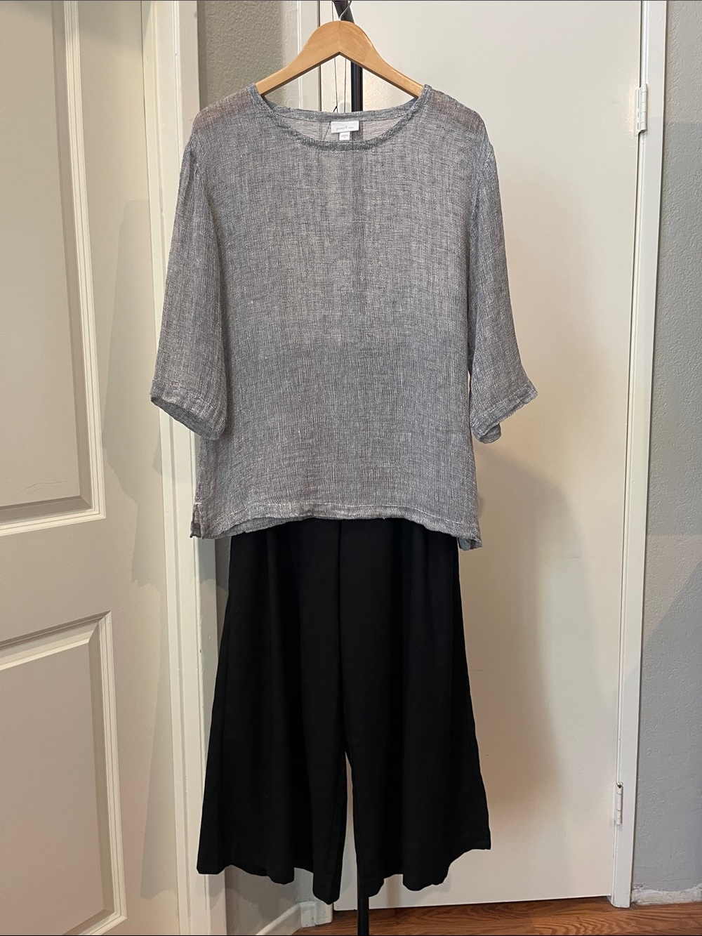 J. Jill Light Gray Linen Tunic